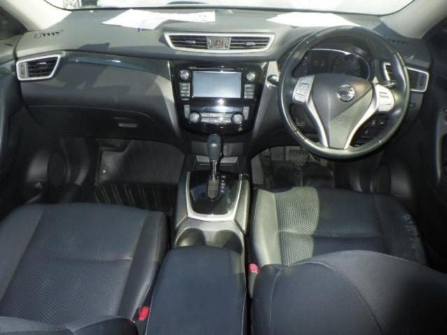 Nissan X-TRAIL 2015 7235213-3