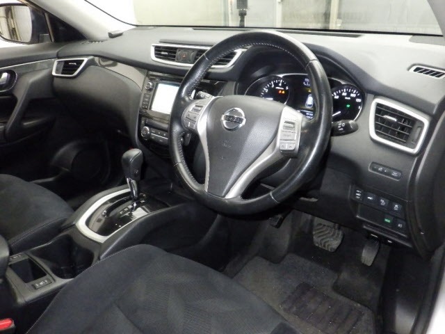 Nissan X-TRAIL 2016 7235243-3
