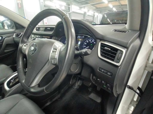 Nissan X-TRAIL 2015 7235252-9