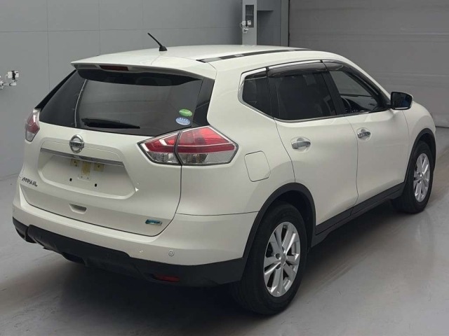 Nissan X-TRAIL 2015 7235259-1