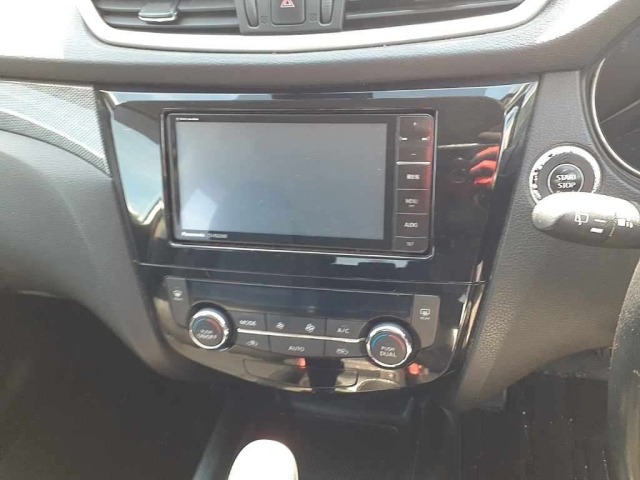 Nissan X-TRAIL 2016 7235283-12