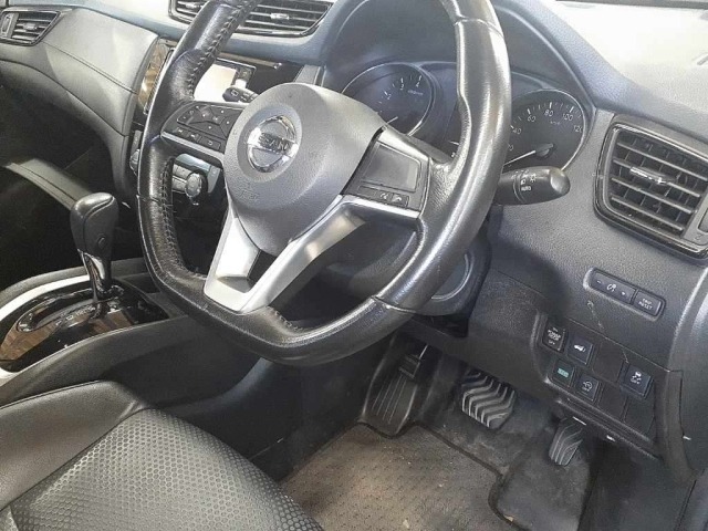 Nissan X-TRAIL 2017 7235284-9