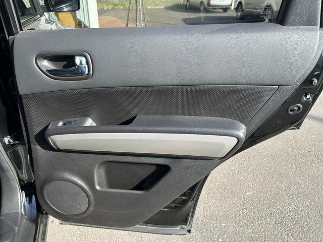 Nissan X-TRAIL 2012 7235900-4