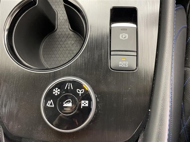 Nissan X-TRAIL 2023 7236358-2