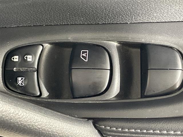 Nissan X-TRAIL 2017 7236359-11
