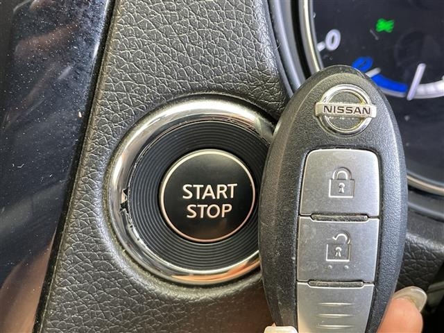 Nissan X-TRAIL 2015 7236364-10
