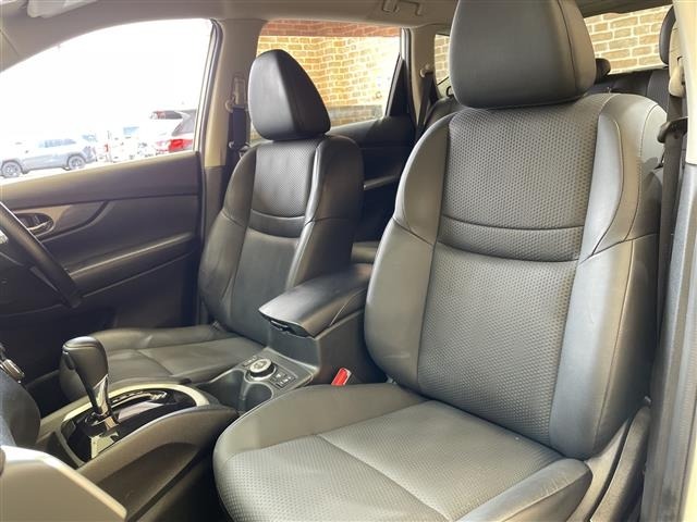 Nissan X-TRAIL 2015 7236364-12