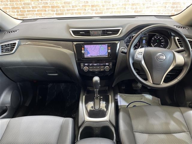 Nissan X-TRAIL 2015 7236364-14