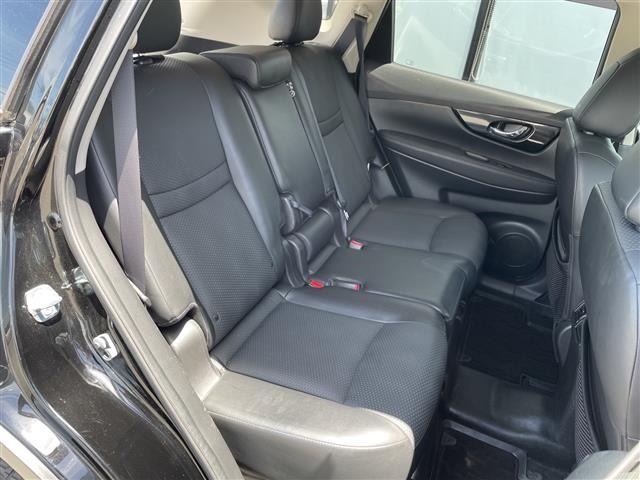 Nissan X-TRAIL 2018 7236371-10