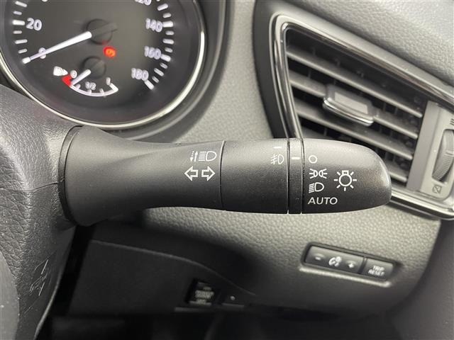 Nissan X-TRAIL 2018 7236372-17