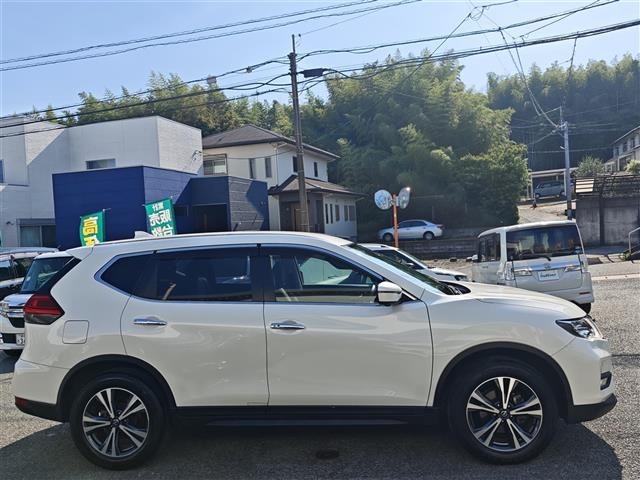 Nissan X-TRAIL 2017 7236421-22