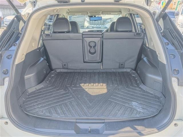 Nissan X-TRAIL 2017 7236421-23
