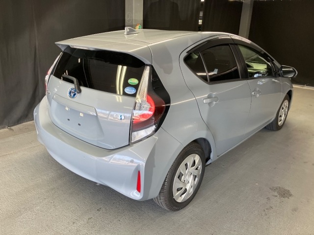 Toyota AQUA 2020 7253544-5