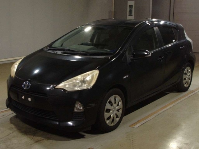 Toyota AQUA 2012 7253545-0
