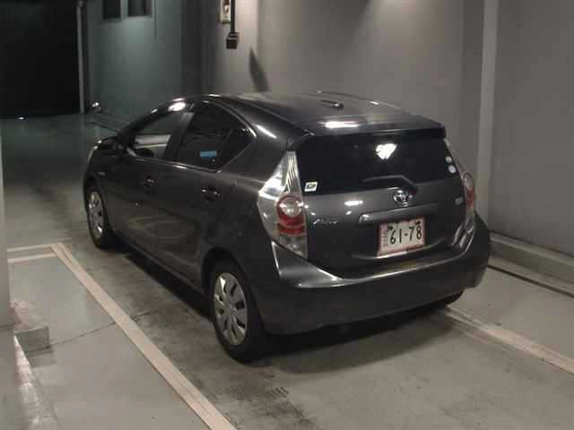 Toyota AQUA 2012 7253548-1