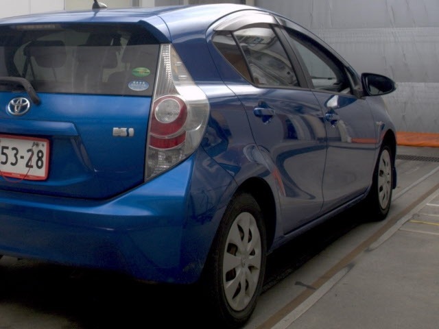 Toyota AQUA 2013 7253568-5