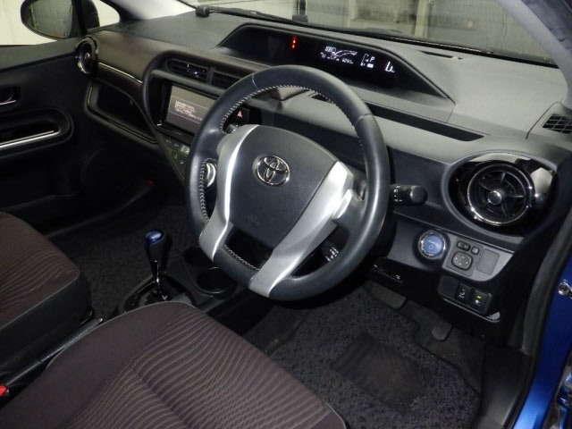 Toyota AQUA 2015 7253573-3