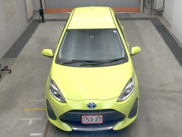 Toyota AQUA 2021 7253574-6