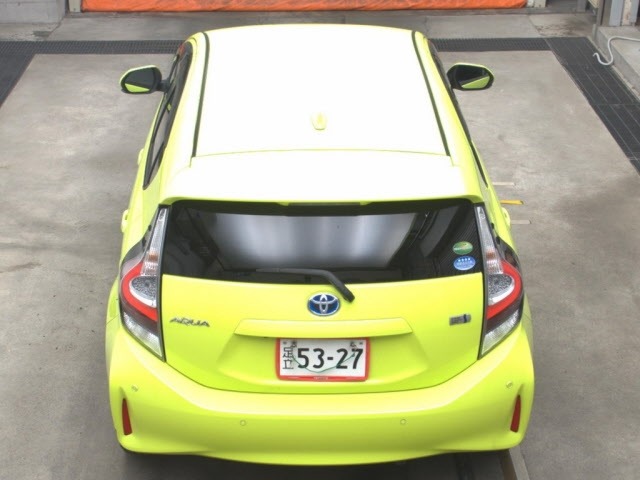 Toyota AQUA 2021 7253574-7