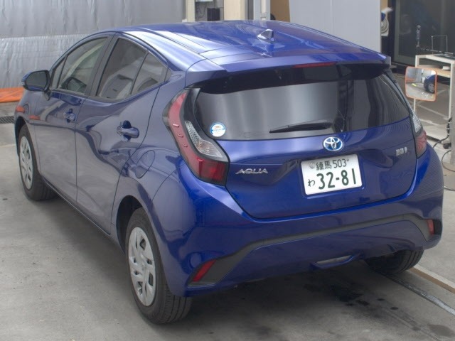 Toyota AQUA 2023 7253575-1