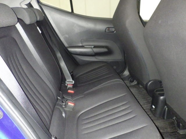Toyota AQUA 2023 7253575-8