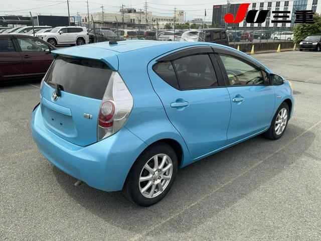 Toyota AQUA 2013 7253590-6