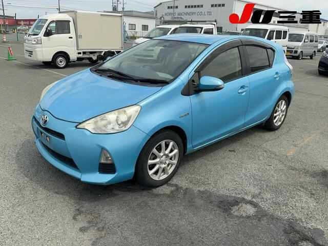 Toyota AQUA 2013 7253590-9