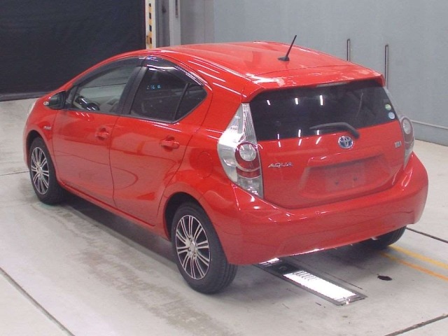 Toyota AQUA 2013 7253597-6
