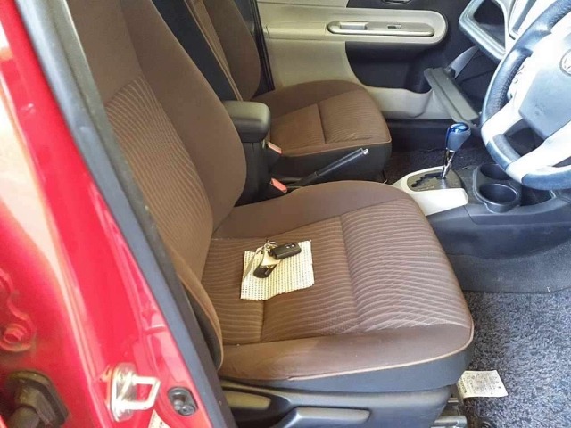 Toyota AQUA 2013 7253597-8