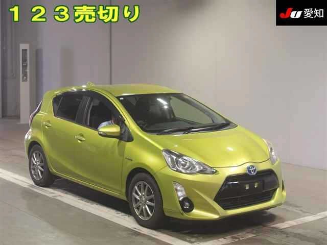 Toyota AQUA 2015 7253601-0