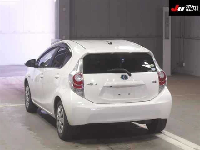 Toyota AQUA 2014 7253602-1