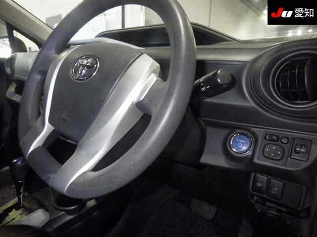 Toyota AQUA 2014 7253602-5
