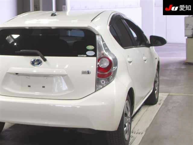 Toyota AQUA 2014 7253602-8