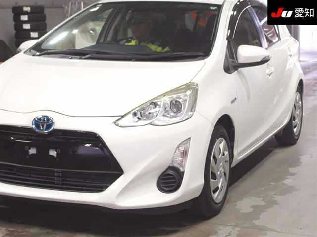 Toyota AQUA 2015 7253603-7