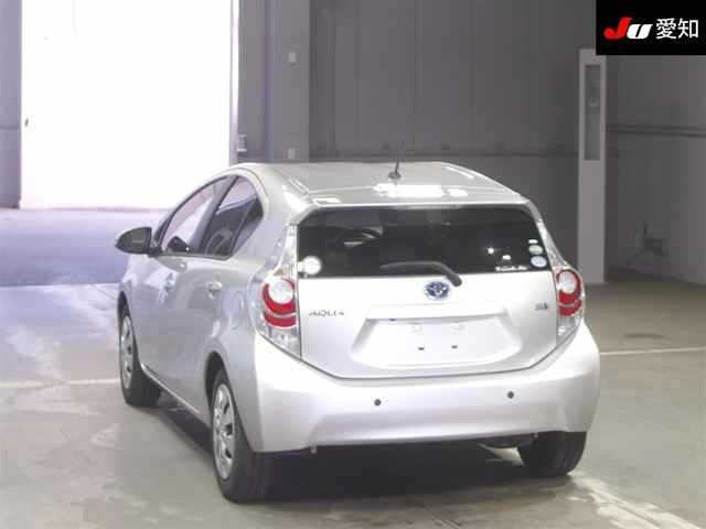 Toyota AQUA 2014 7253605-1