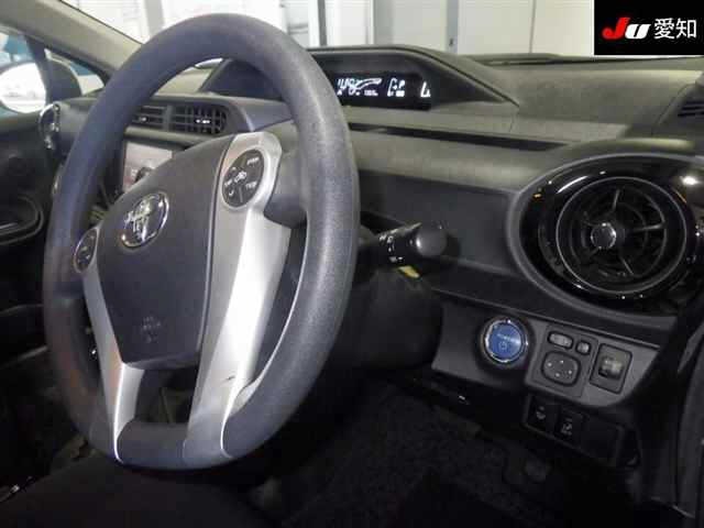 Toyota AQUA 2015 7253613-5