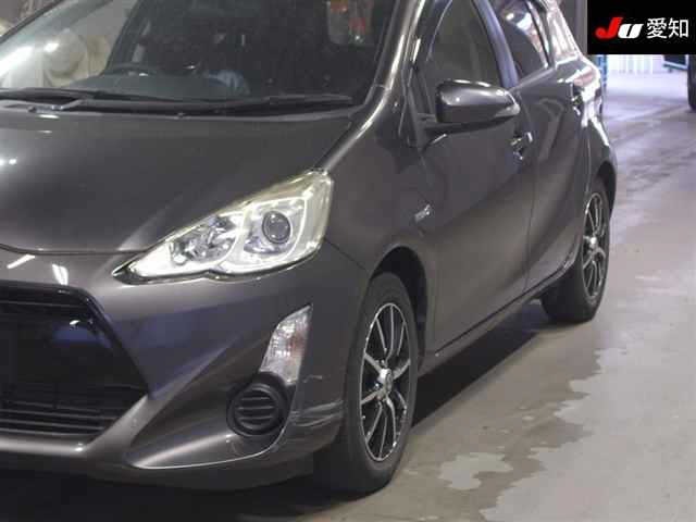Toyota AQUA 2015 7253613-7