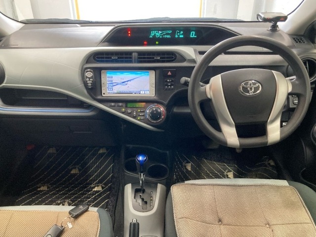 Toyota AQUA 2013 7253627-3