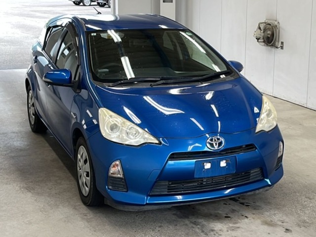 Toyota AQUA 2013 7253627-4
