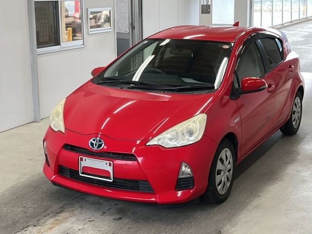 Toyota AQUA 2013 7253628-0