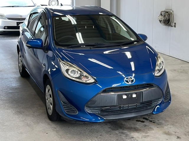 Toyota AQUA 2017 7253629-4
