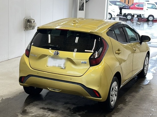 Toyota AQUA 2023 7253630-1