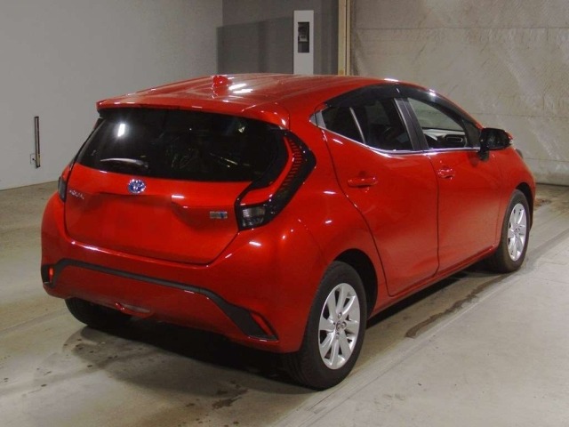 Toyota AQUA 2023 7253633-1
