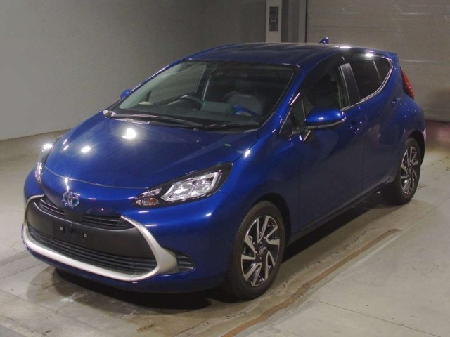Toyota AQUA 2021 7253641-0