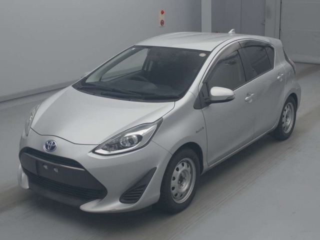 Toyota AQUA 2019 7253643-0