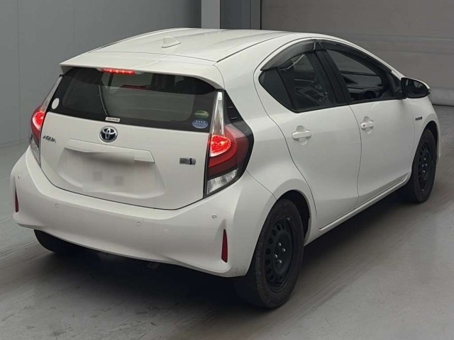 Toyota AQUA 2019 7253645-1