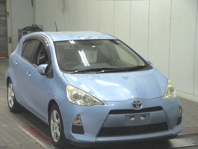 Toyota AQUA 2012 7253646-0