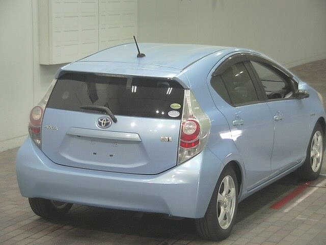 Toyota AQUA 2012 7253646-5
