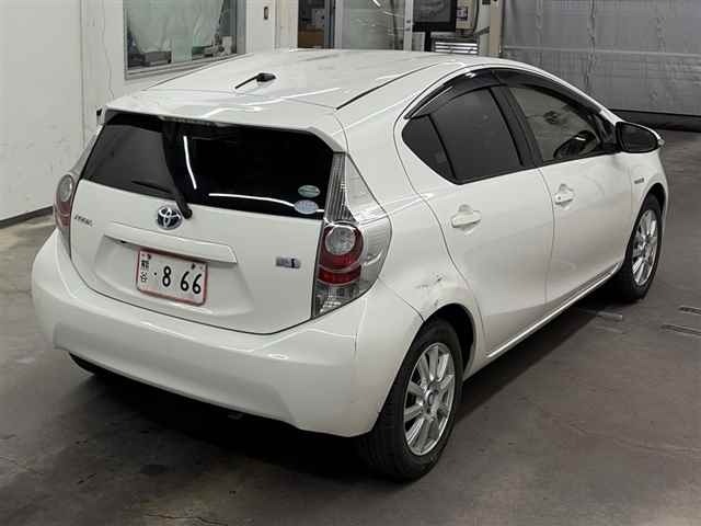 Toyota AQUA 2014 7253659-5