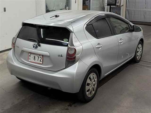 Toyota AQUA 2013 7253666-5